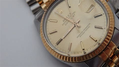 Vende quattro Rolex per 360mila euro, ma viene pagata con soldi 